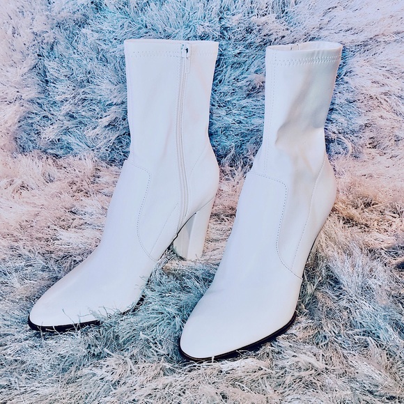 white dolce vita boots